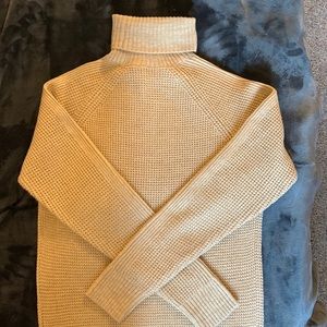 Paisley & Gray woven turtleneck